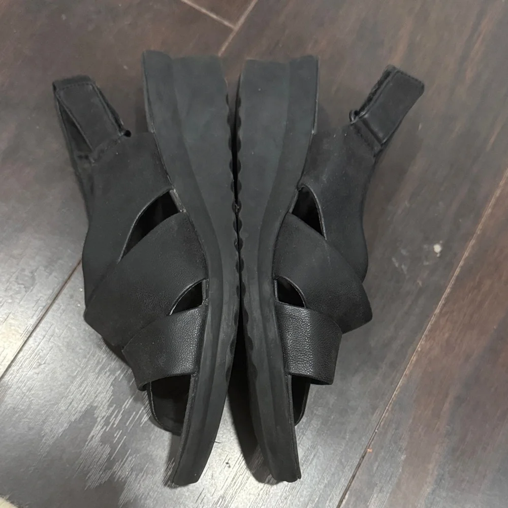 Cloudsteppers by Clarks Black Wedge Sandals | Good Used Condition